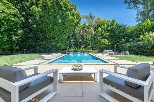 4438 Haskell Avenue, Encino, CA 91436