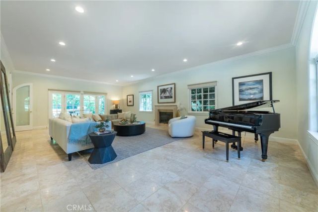 4438 Haskell Avenue, Encino, CA 91436