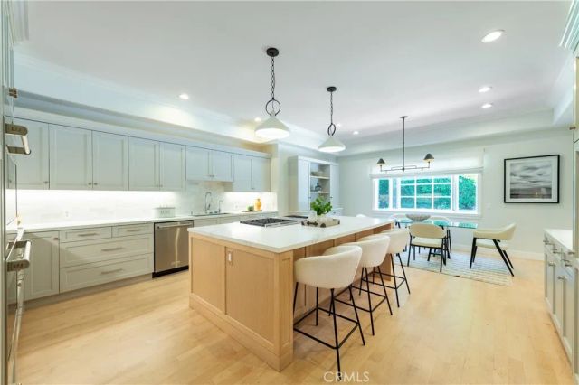 4438 Haskell Avenue, Encino, CA 91436