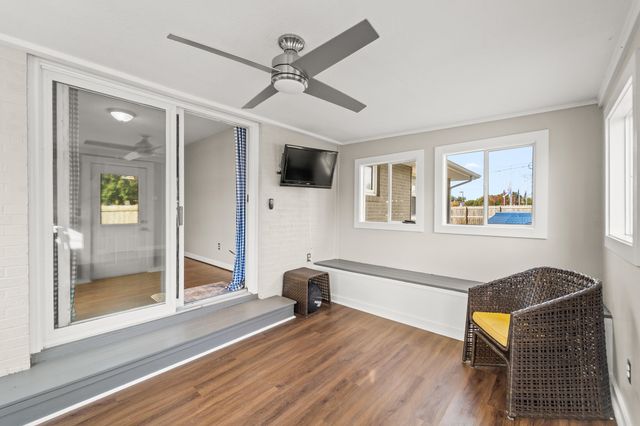 4 ROCKINGHAM DR, Columbia, MO 65203