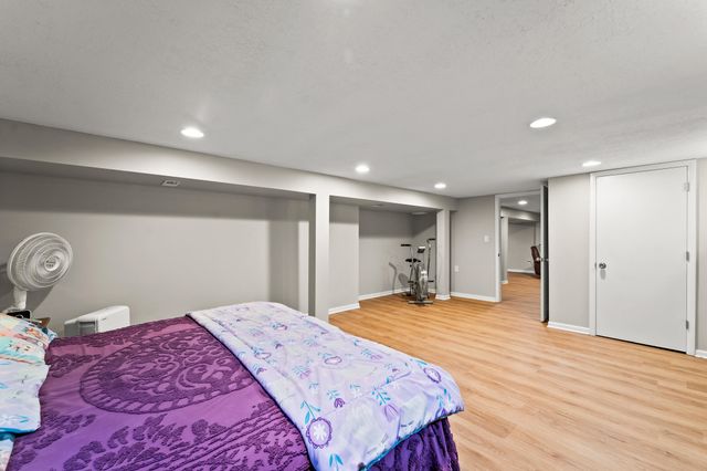 4 ROCKINGHAM DR, Columbia, MO 65203