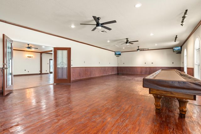 400 E Spurgeon Street, Itasca, TX 76055