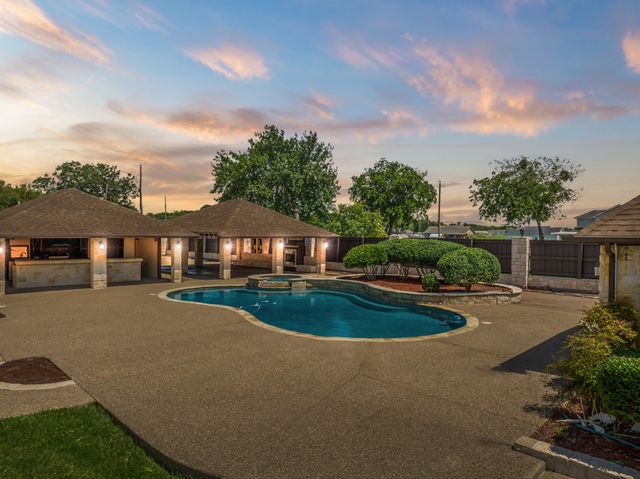 400 E Spurgeon Street, Itasca, TX 76055