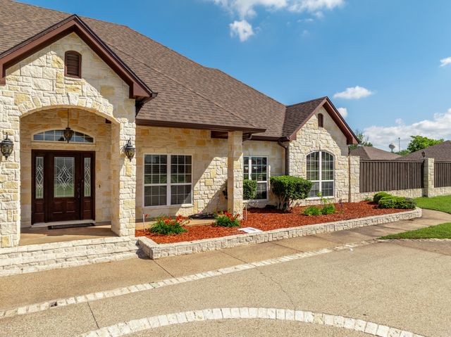 400 E Spurgeon Street, Itasca, TX 76055