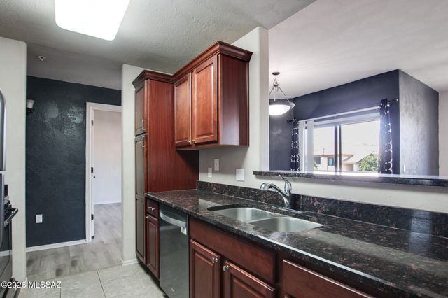 2550 E River Rd Unit 20305, Tucson, AZ 85718