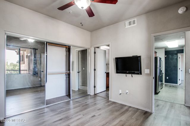 2550 E River Rd Unit 20305, Tucson, AZ 85718
