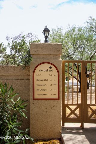 2550 E River Rd Unit 20305, Tucson, AZ 85718