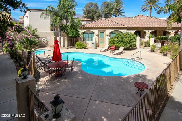 2550 E River Rd Unit 20305, Tucson, AZ 85718