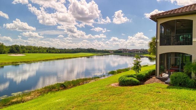 5819 WAKE FOREST RUN 101, Bradenton, FL 34211