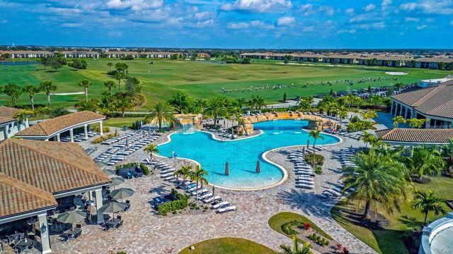 5819 WAKE FOREST RUN 101, Bradenton, FL 34211
