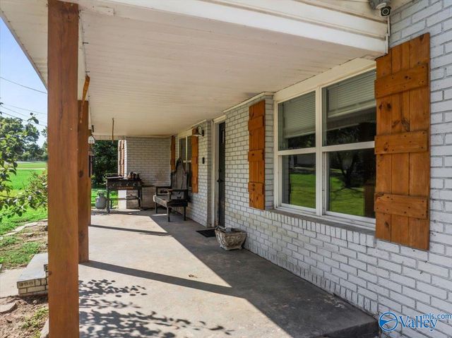 1107 Mcville Road, Boaz, AL 35957