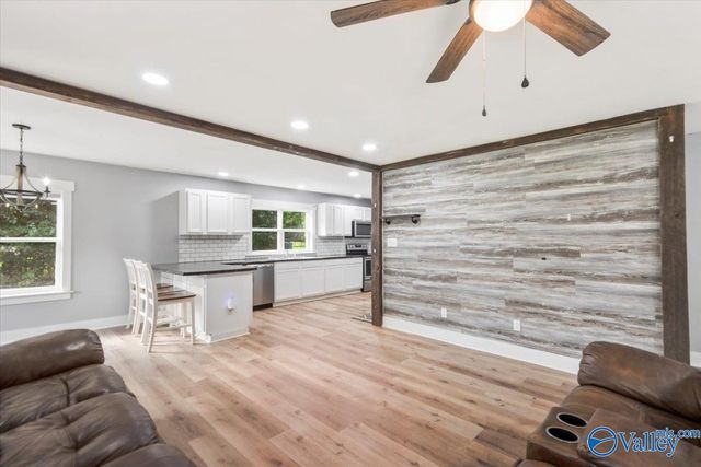 1107 Mcville Road, Boaz, AL 35957