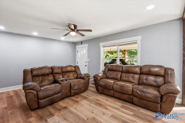 1107 Mcville Road, Boaz, AL 35957