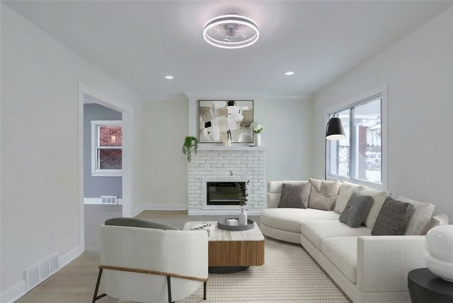 1332 Illinois Ave, Dormont, PA 15216