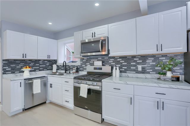 1332 Illinois Ave, Dormont, PA 15216