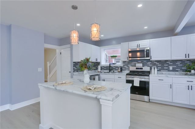 1332 Illinois Ave, Dormont, PA 15216