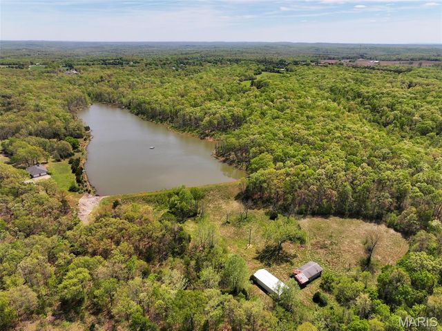 2551 Yellow Rock Road, De Soto, MO 63020