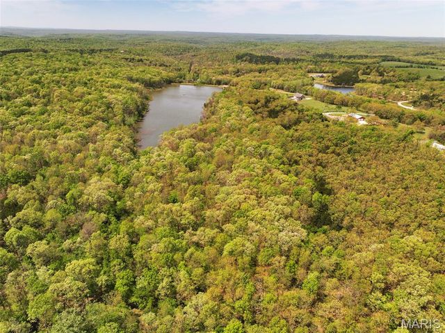 2551 Yellow Rock Road, De Soto, MO 63020