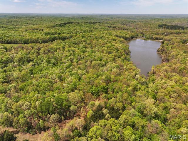 2551 Yellow Rock Road, De Soto, MO 63020