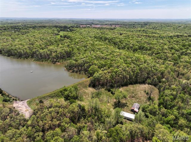 2551 Yellow Rock Road, De Soto, MO 63020