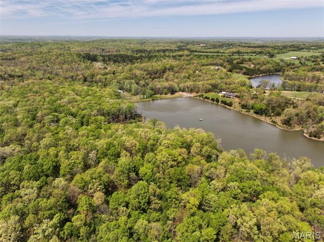 2551 Yellow Rock Road, De Soto, MO 63020