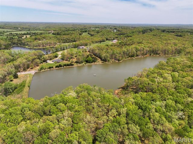 2551 Yellow Rock Road, De Soto, MO 63020