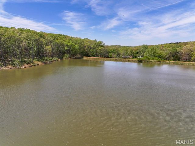 2551 Yellow Rock Road, De Soto, MO 63020