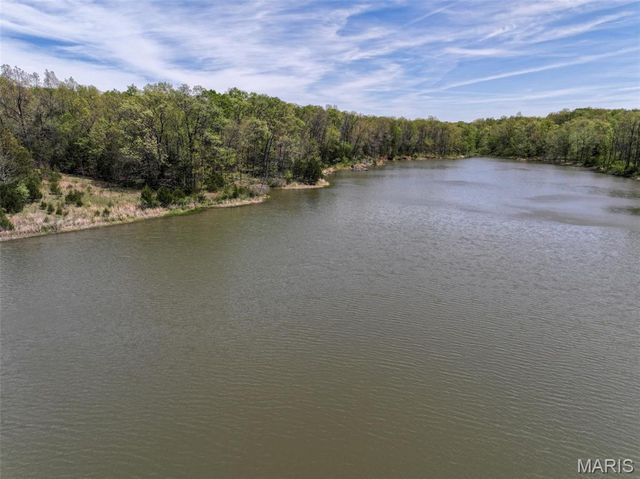 2551 Yellow Rock Road, De Soto, MO 63020