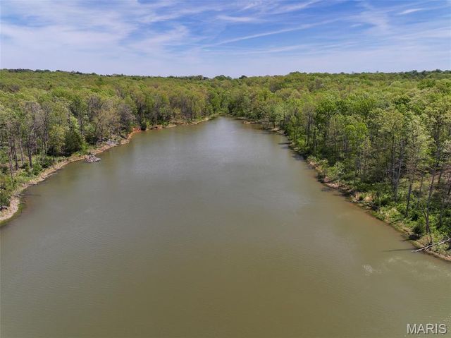 2551 Yellow Rock Road, De Soto, MO 63020