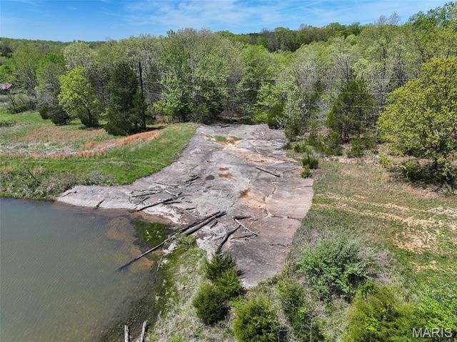 2551 Yellow Rock Road, De Soto, MO 63020