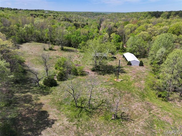 2551 Yellow Rock Road, De Soto, MO 63020