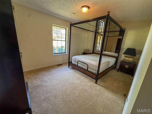 2551 Yellow Rock Road, De Soto, MO 63020