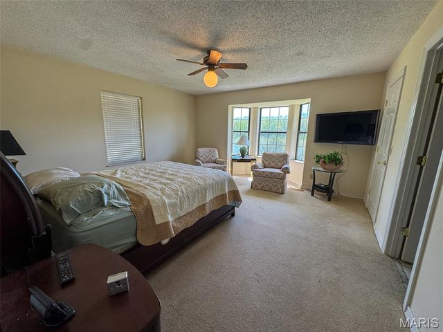 2551 Yellow Rock Road, De Soto, MO 63020