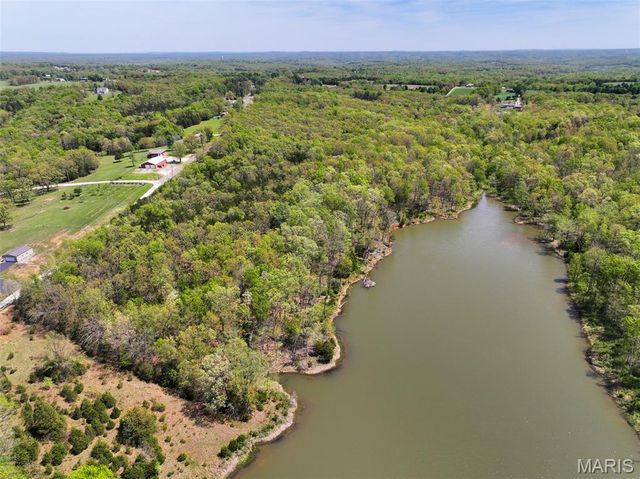 2551 Yellow Rock Road, De Soto, MO 63020