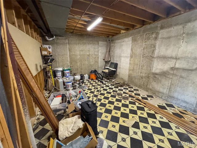 2551 Yellow Rock Road, De Soto, MO 63020