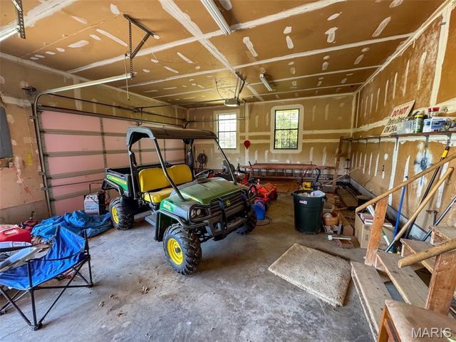 2551 Yellow Rock Road, De Soto, MO 63020