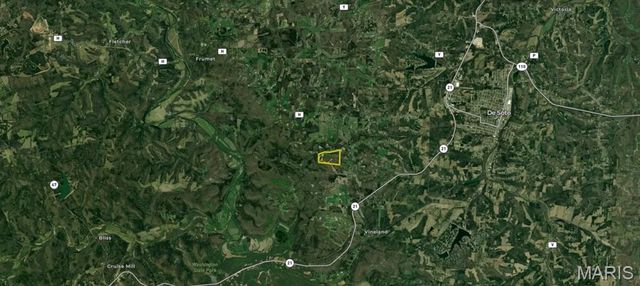 2551 Yellow Rock Road, De Soto, MO 63020