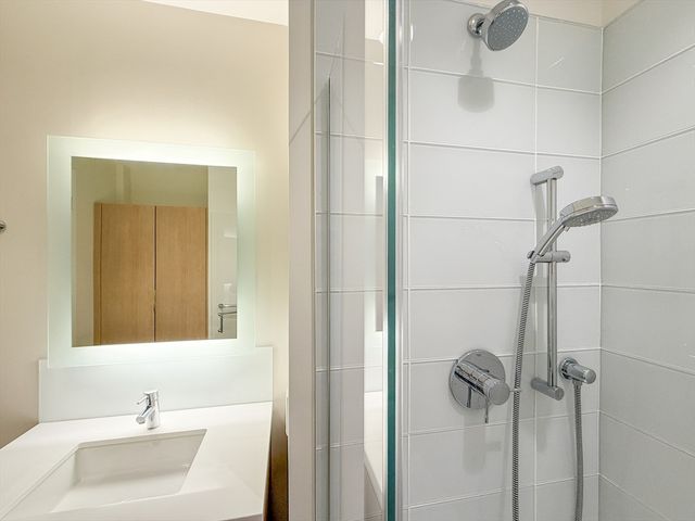 188 Brookline Ave 20G, Boston, MA 02215