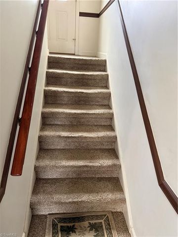 138 Highland Avenue, Mount Airy, NC 27030