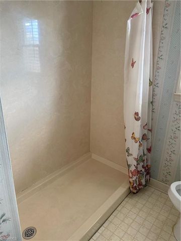 138 Highland Avenue, Mount Airy, NC 27030