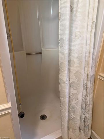 138 Highland Avenue, Mount Airy, NC 27030