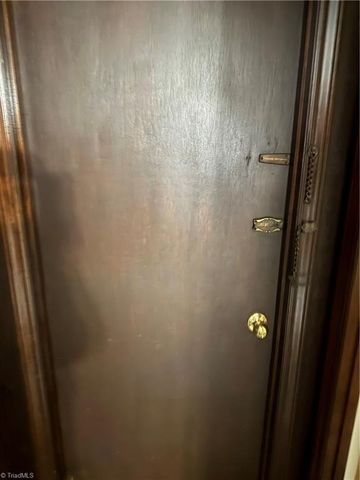 138 Highland Avenue, Mount Airy, NC 27030