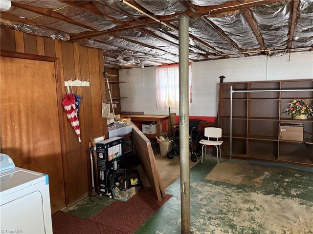 138 Highland Avenue, Mount Airy, NC 27030