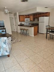 220 PARK BOULEVARD N 202, Venice, FL 34285
