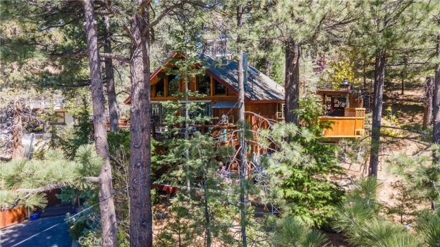 845 Menlo, Big Bear Lake, CA 92315