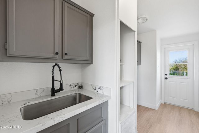 29620 N 221ST Avenue, Wittmann, AZ 85361