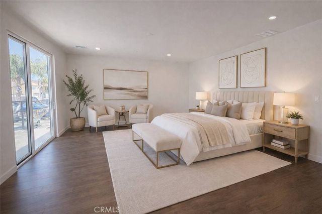 7105 N Dylan Court, Reseda, CA 91335