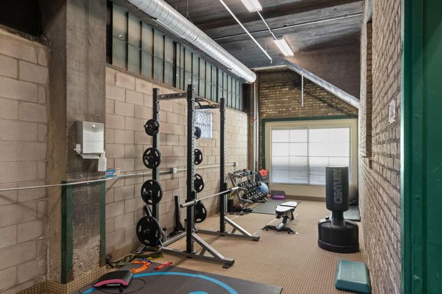 918 3rd Street N 211, Minneapolis, MN 55401