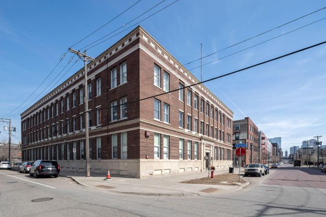 918 3rd Street N 211, Minneapolis, MN 55401