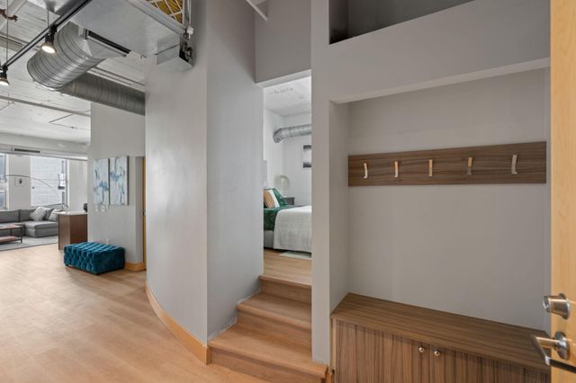 918 3rd Street N 211, Minneapolis, MN 55401